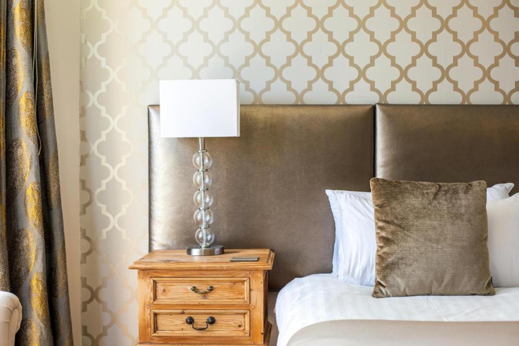 Westwell Hall Guest Accommodation, Bed & Breakfast, Luxury Rooms Ilfracombe Buitenkant foto