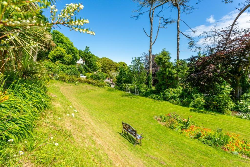 Westwell Hall Guest Accommodation, Bed & Breakfast, Luxury Rooms Ilfracombe Buitenkant foto